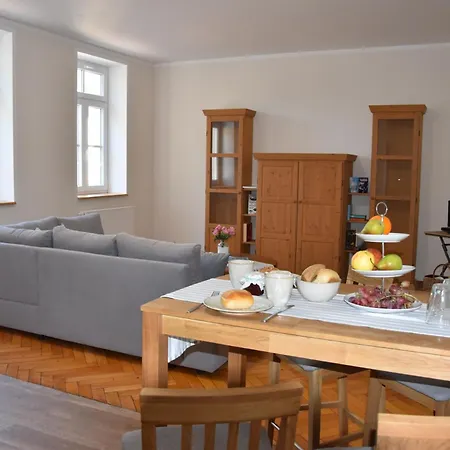 Alte Flugleitung Casa de hóspedes 3*