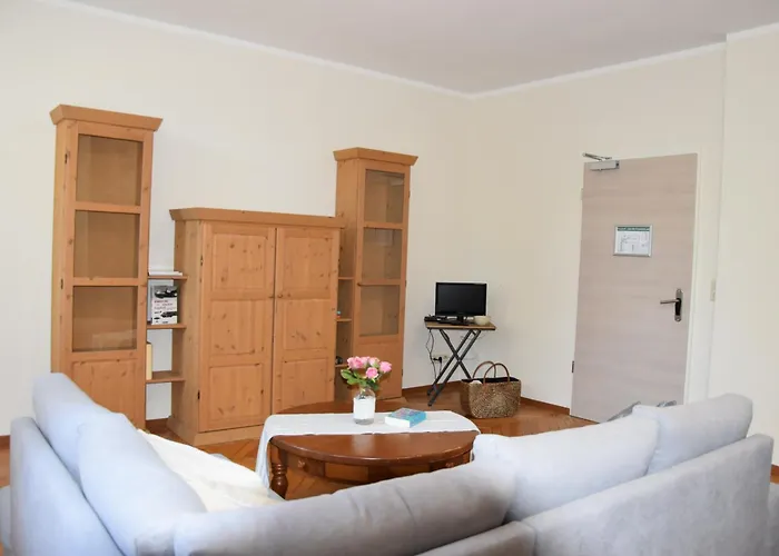 Alte Flugleitung Guest house 3*