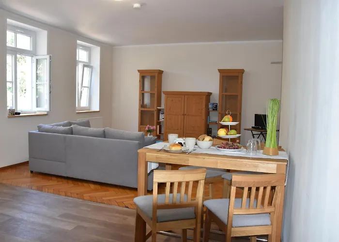 Alte Flugleitung Guest house 3*